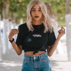 Top Black Letter